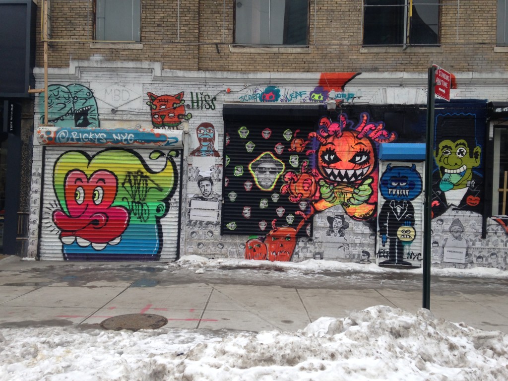 Grafite em muro de Nova York, em janeiro de 2015: eles ajudam a dar cor a cidades cinzas (e geladas, no caso) - foto de Leandro Beguoci