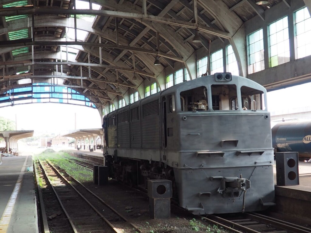 Locomotiva em restauração em Bauru (foto: Leandro Beguoci) 